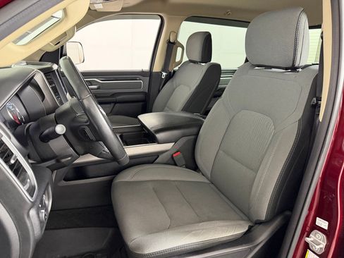 Used 2020 RAM 1500 Big Horn AWD/4WD image 4