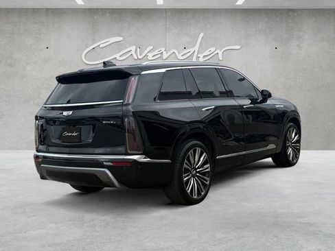 Certified 2026 Cadillac Vistiq Premium Luxury AWD/4WD image 16