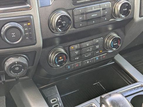 Used 2019 Ford F150 Raptor w/ Equipment Group 802A Luxury image 15