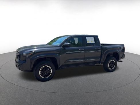 Used 2025 Toyota Tacoma TRD Off-Road AWD/4WD image 8