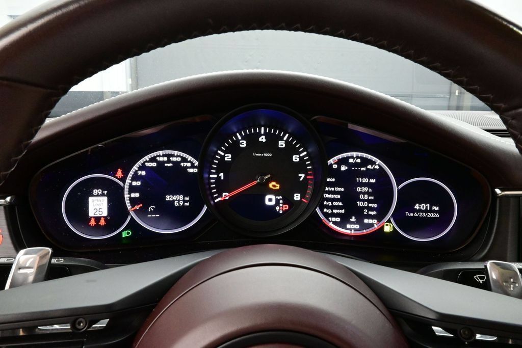 Certified 2023 Porsche Panamera 4 Platinum Edition AWD/4WD image 9