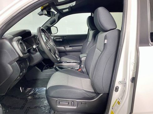 Certified 2023 Toyota Tacoma TRD Sport w/ Technology Package image 10