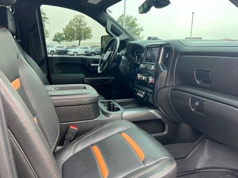 Used 2021 GMC Sierra 2500 AT4 w/ AT4 Premium Plus Package AWD/4WD image 29