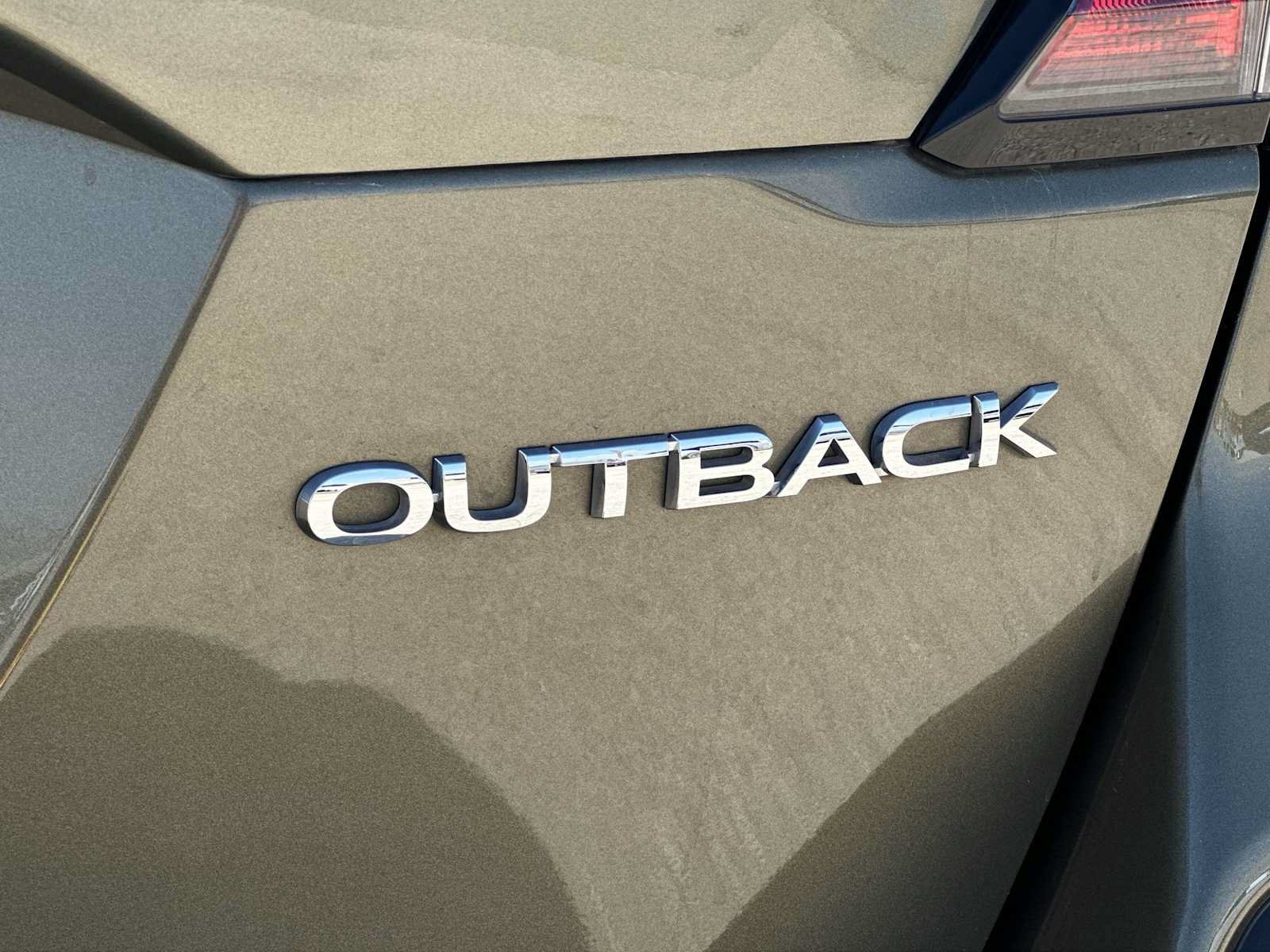 Used 2025 Subaru Outback Premium AWD/4WD image 15