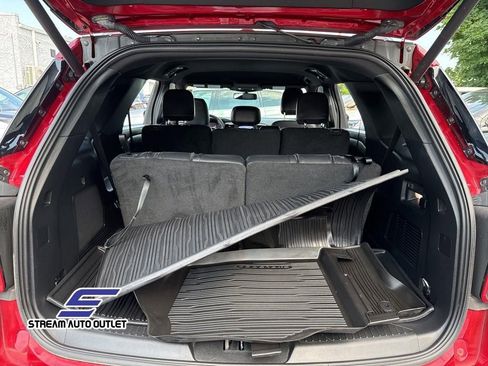 Used 2023 Ford Explorer ST-Line w/ Class IV Trailer Tow Package AWD/4WD image 10