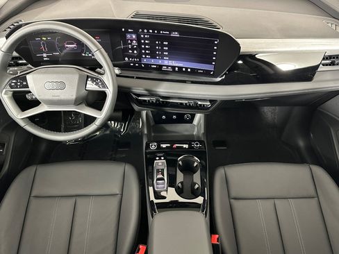 New 2025 Audi Q6 e-tron Premium Plus image 12