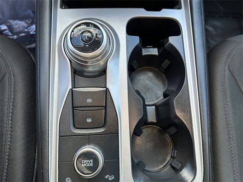 Certified 2022 Ford Explorer XLT image 25