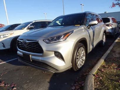 Used 2022 Toyota Highlander Platinum