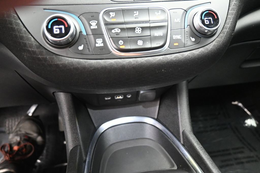 Used 2025 Chevrolet Malibu LT FWD image 31