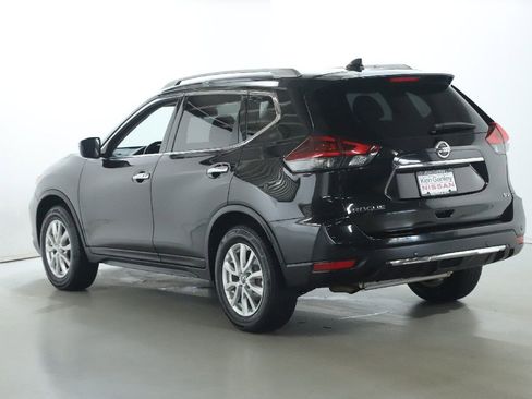 Used 2020 Nissan Rogue SV FWD image 42