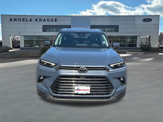 Used 2026 Toyota Grand Highlander AWD image 2
