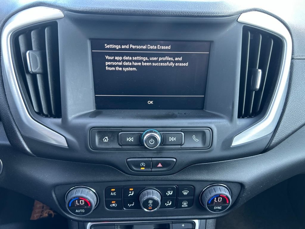 Used 2023 GMC Terrain SLE w/ Driver Convenience Package FWD image 24