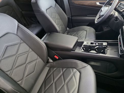 New 2026 Volkswagen Atlas SE FWD image 12