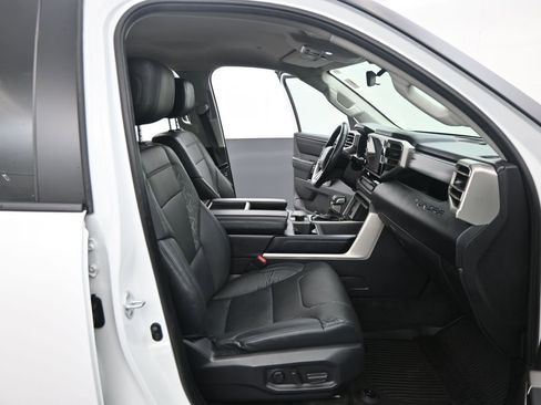 Used 2024 Toyota Tundra SR5 w/ SR5 Premium Package image 33