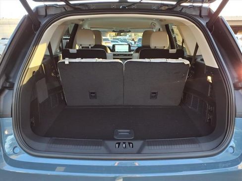 New 2026 Lincoln Aviator 2WD image 16