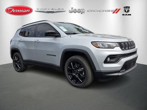 Used 2026 Jeep Compass Latitude AWD/4WD image 1