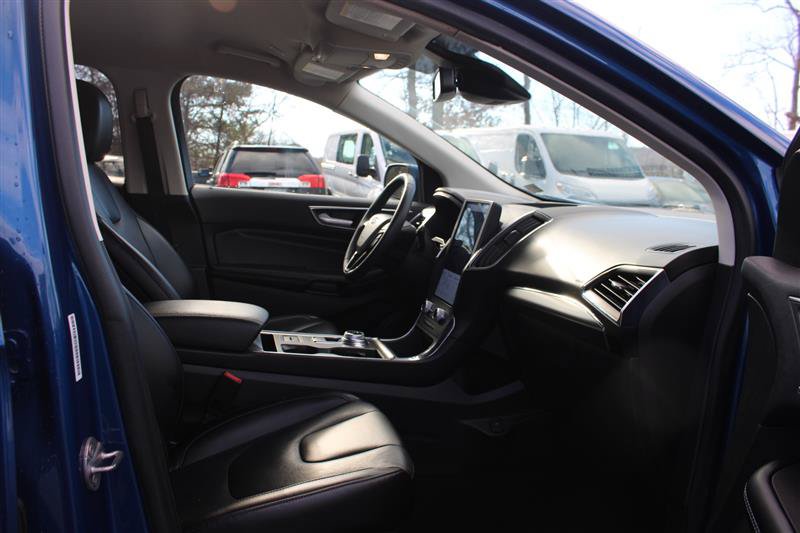 Used 2022 Ford Edge Titanium w/ Equipment Group 301A AWD/4WD image 13