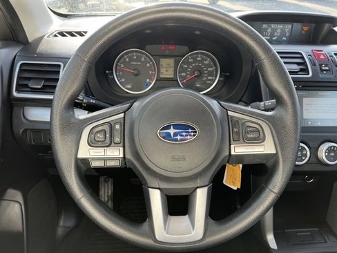 Used 2018 Subaru Forester 2.5i image 32