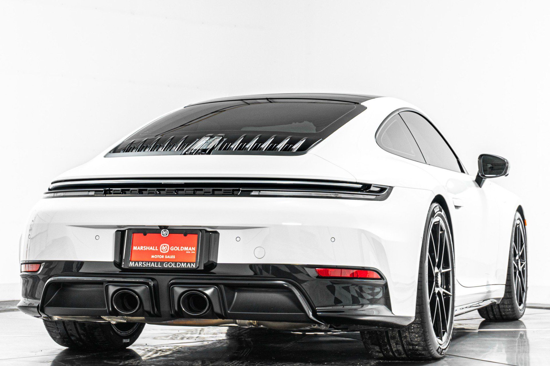 Used 2026 Porsche 911 Carrera 4 GTS AWD/4WD image 9