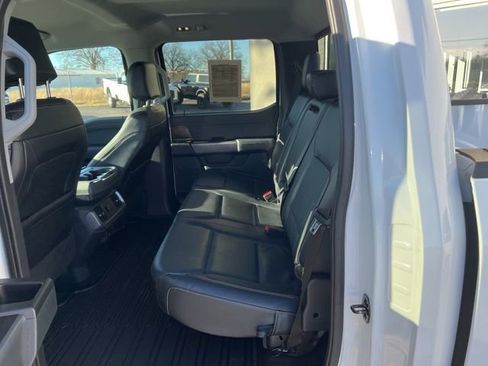 Used 2022 Ford F150 Lariat image 13