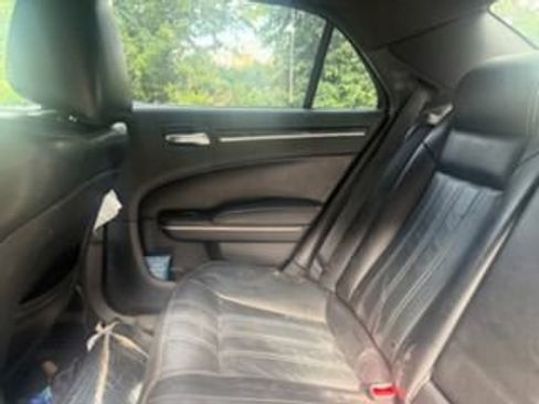 Used 2019 Chrysler 300 S RWD image 9
