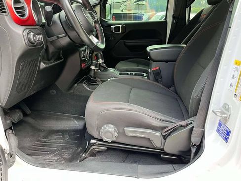 Used 2018 Jeep Wrangler Unlimited Rubicon AWD/4WD image 30