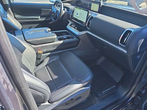 Certified 2025 Ford Expedition Max Platinum AWD/4WD image 15