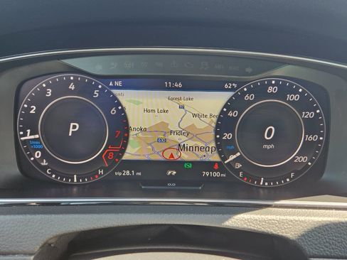 Used 2019 Volkswagen Golf R 4-Door image 23