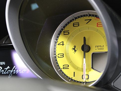 Certified 2022 Ferrari Portofino M RWD image 52