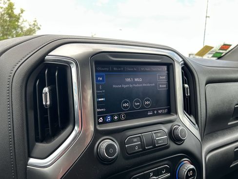 Used 2022 Chevrolet Silverado 1500 RST w/ LPO, Blackout Package AWD/4WD image 27