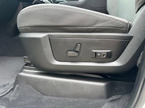 Certified 2024 RAM 2500 Big Horn AWD/4WD image 11