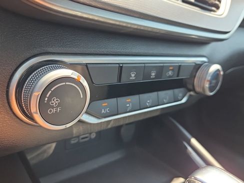 Used 2024 Nissan Altima 2.5 SR FWD image 48