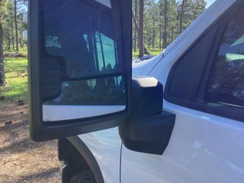 Used 2024 Chevrolet Silverado 2500 LT image 9