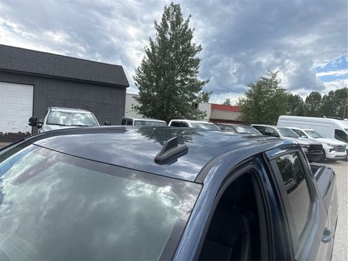 Used 2022 Chevrolet Silverado 1500 RST w/ Convenience Package II AWD/4WD image 12