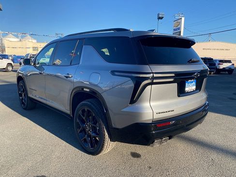 New 2026 Chevrolet Traverse RS w/ LPO, Floor Liner Package FWD image 11