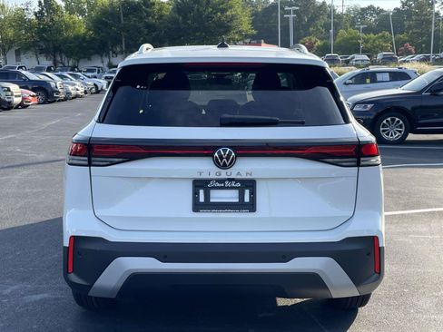 New 2026 Volkswagen Tiguan S FWD image 6