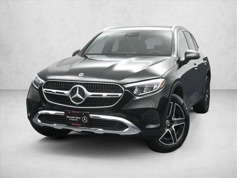 Certified 2026 Mercedes-Benz GLC 300 4MATIC image 2
