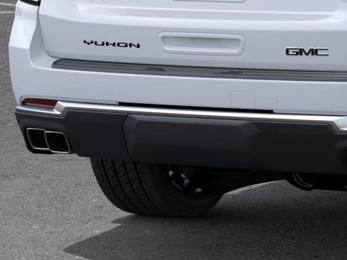 New 2026 GMC Yukon Denali w/ Denali Reserve Package AWD/4WD image 14