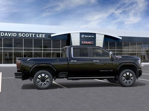 New 2026 GMC Sierra 2500 Denali w/ LPO, Black Badging Package AWD/4WD image 5