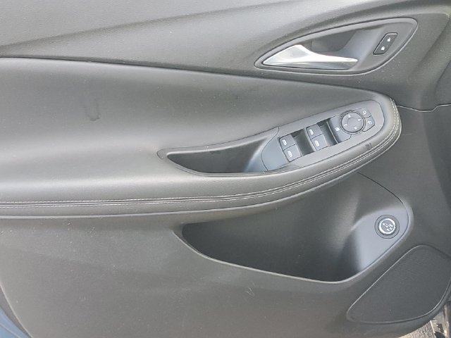 Certified 2024 Buick Encore GX Preferred FWD image 16