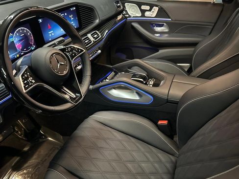 New 2026 Mercedes-Benz Maybach GLS 600 4MATIC image 4