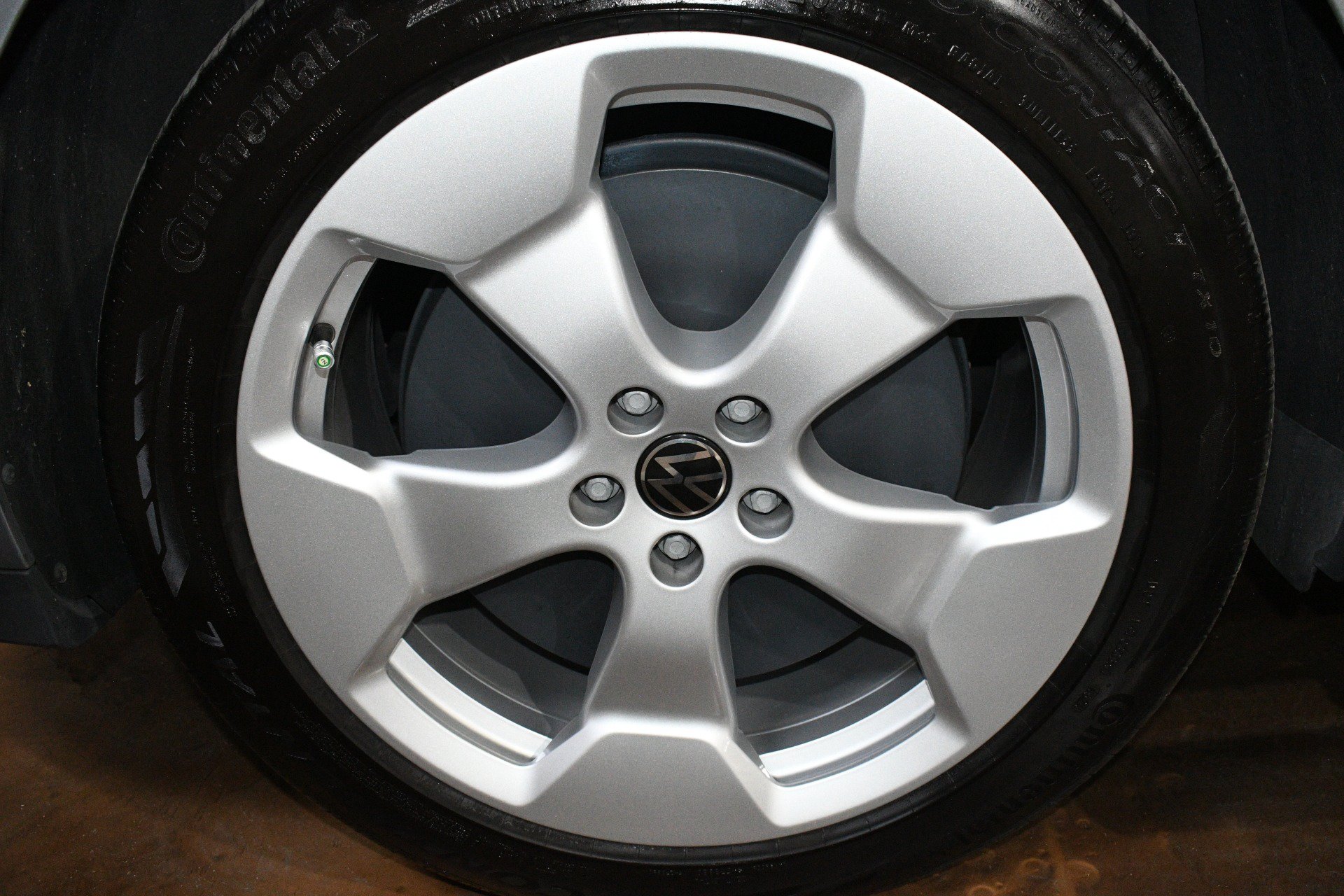 Used 2025 Volkswagen ID. Buzz Pro S RWD image 67