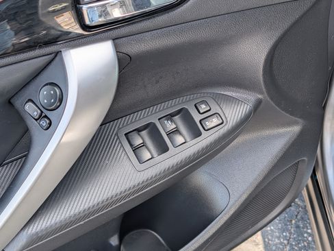 Used 2018 Mitsubishi Eclipse Cross SEL AWD/4WD image 19
