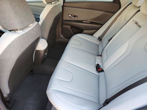 New 2026 Hyundai Elantra Limited image 30