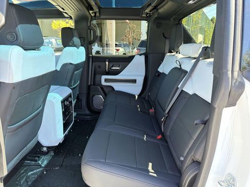 Used 2025 GMC Hummer EV 3X w/ Battery Pack, 24 Module Pack AWD/4WD image 25