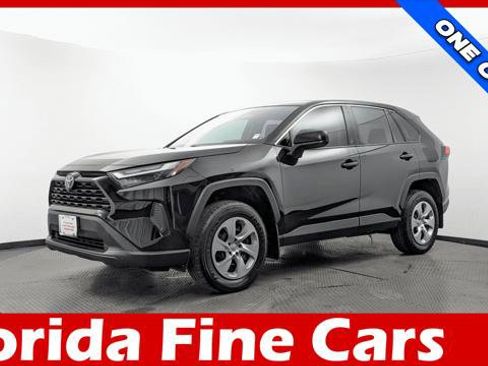 Used 2025 Toyota RAV4 LE FWD image 1