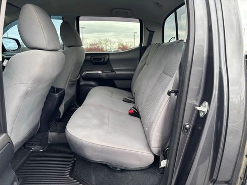 Used 2019 Toyota Tacoma SR5 image 16