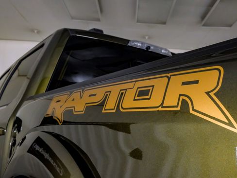Used 2025 Ford F150 Raptor AWD/4WD image 46