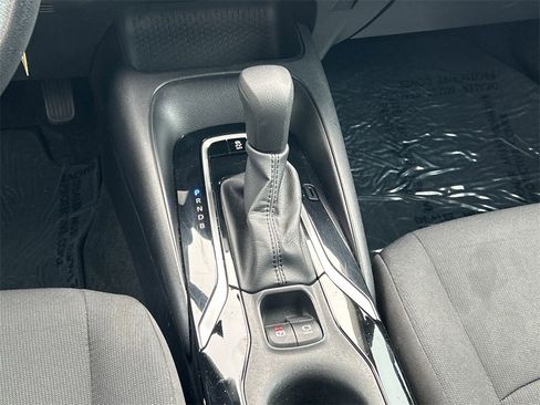 Used 2022 Toyota Corolla LE image 20