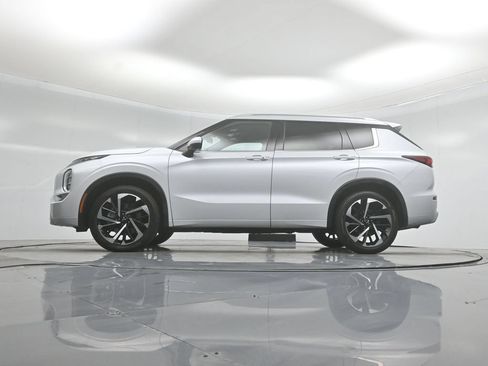 Used 2024 Mitsubishi Outlander SEL FWD image 7